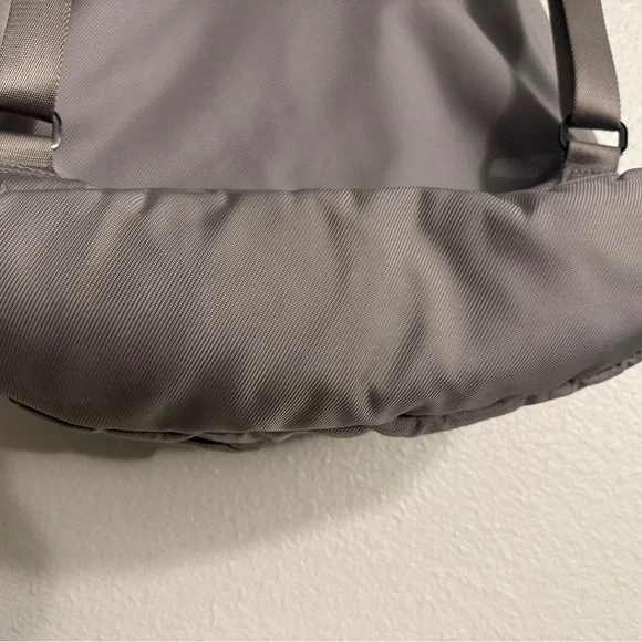 Lululemon Carry Onward Rucksack 12L - Picture 9 of 11
